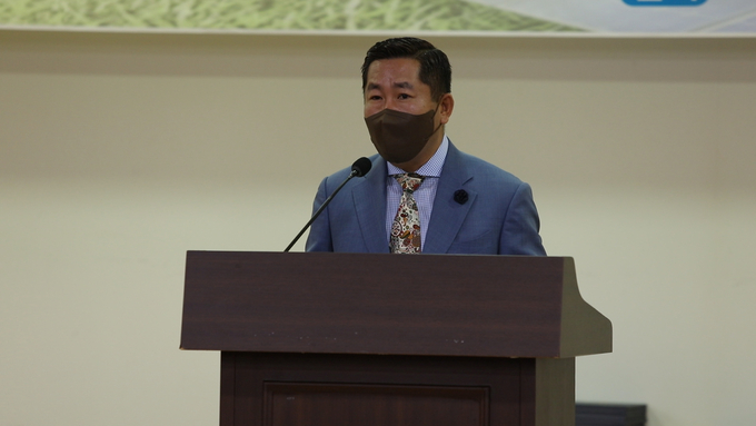 (사)대한블록체인조정협회 박기훈 이사장이 축사를 하고 있다